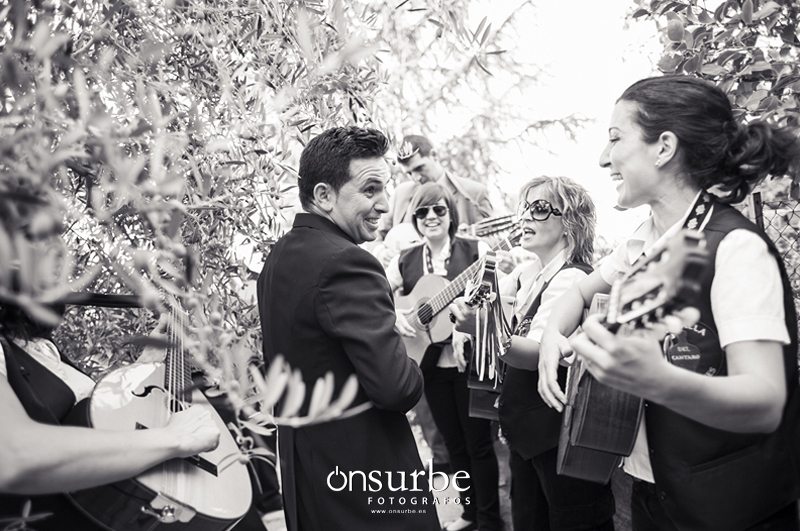 Onsurbe_fotógrafos_bodas_Madrid_Boda_en_Piedralaves_Restaurante_la_Cabaña_La_Adrada_Avila02