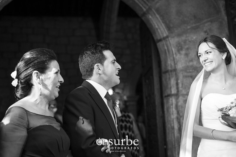 Onsurbe_fotógrafos_bodas_Madrid_Boda_en_Piedralaves_Restaurante_la_Cabaña_La_Adrada_Avila08