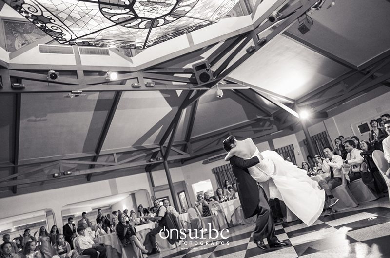 Onsurbe_fotógrafos_bodas_Madrid_Boda_en_Piedralaves_Restaurante_la_Cabaña_La_Adrada_Avila21